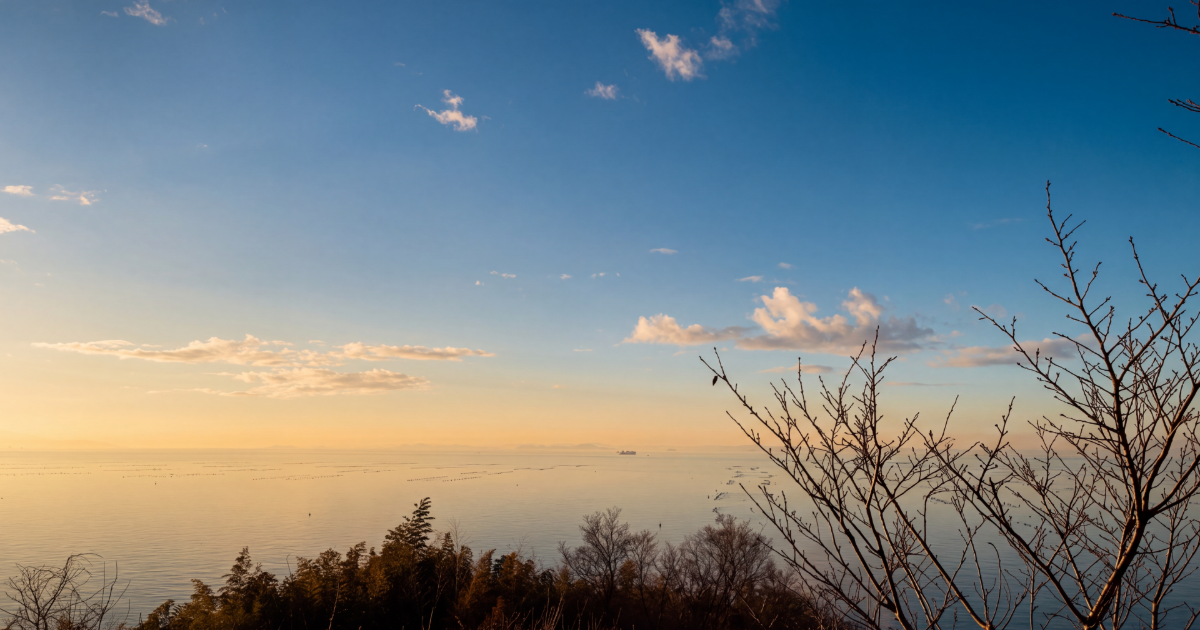 A Quiet Turn — Before the Season Changes