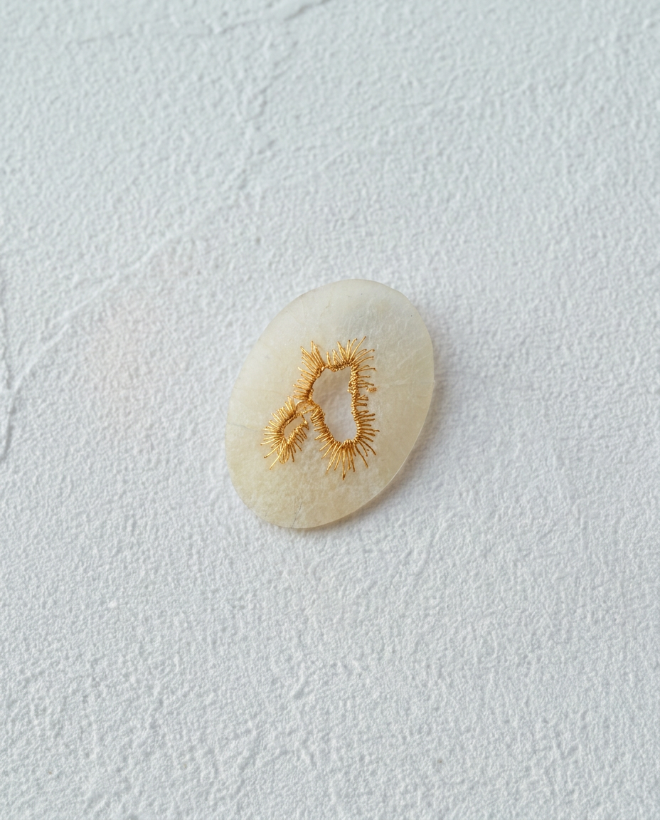 Japanese Washi Paper Jewelry  | CLIP-ON EARRINGS 019 | moi.toi. | VOJ